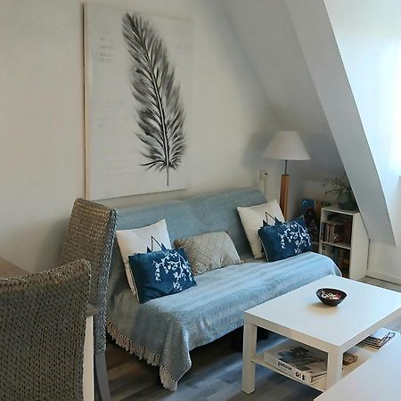 Cosy Appartement Dans Une Villa Avec Piscine, Proche Du Centre Et De La Mer Кабур Екстер'єр фото